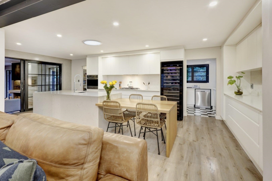 6 Bedroom Property for Sale in Welgemoed Western Cape